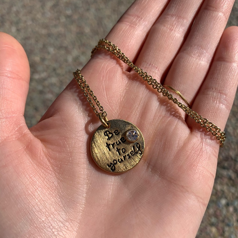 ✨BE TRUE TO YOURSELF NECKLACE✨